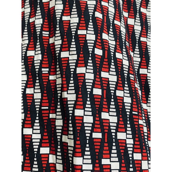 East 5th Button Down Geometric Blouse2X - Picture 6 of 8